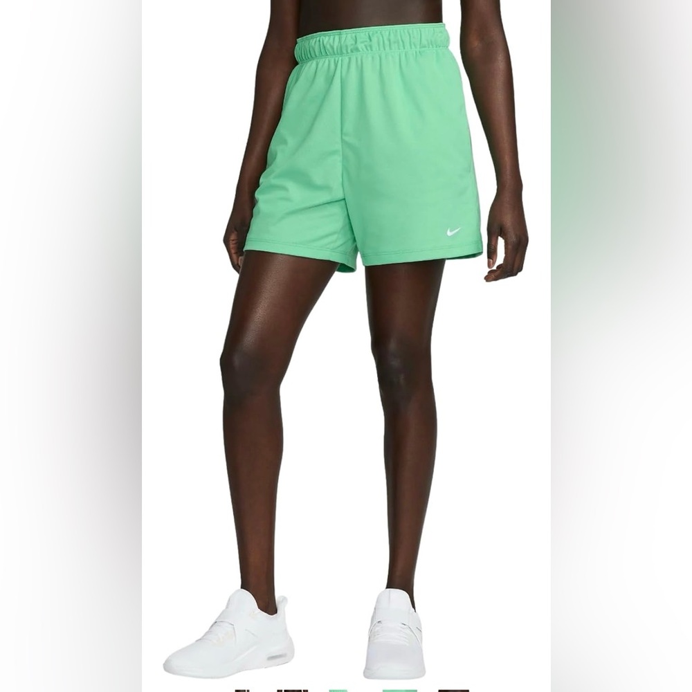 Nike Attack Dri-Fit XS NWT green shorts with pockets